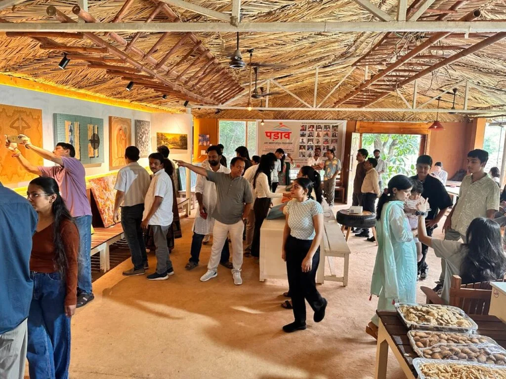 'Stage-3' Art Program