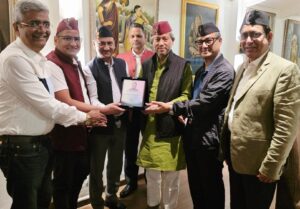 उत्तराखंड के पूर्व सीएम तीरथ सिंह रावत, जेडीयू नेता केसी त्यागी पहुंचे बैंकाक