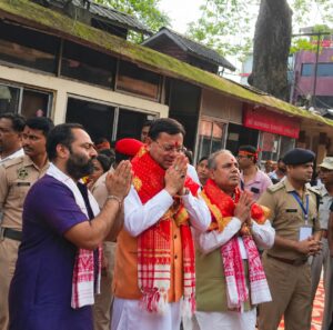 मुख्यमंत्री धामी ने कामाख्या देवी मंदिर में की पूजा-अर्चना