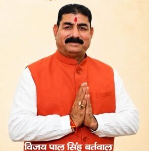 सहसपुर में जनसंपर्क से शक्ति प्रदर्शन, जनता के बीच पहुंचे विजयपाल बर्तवाल, विकास के मुद्दों पर मांगा निर्णायक साथ